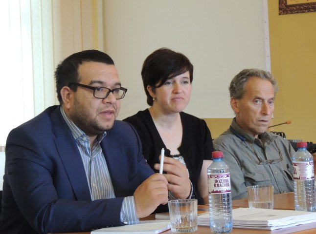 Експерти з ОБСЄ приїхали у Берегово, щоб обговорити проблеми ромського населення