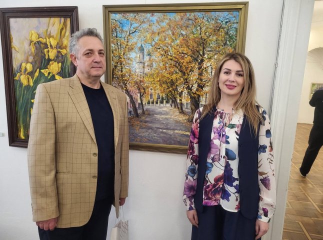 У Закарпатському обласному музеї відкрили виставку Віктора Сірка