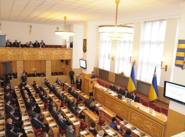 П’ятеро депутатів Закарпатської облради склали свої повноваження
