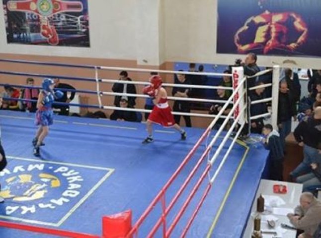 Чемпіонат області з боксу серед юнаків провели у Мукачеві