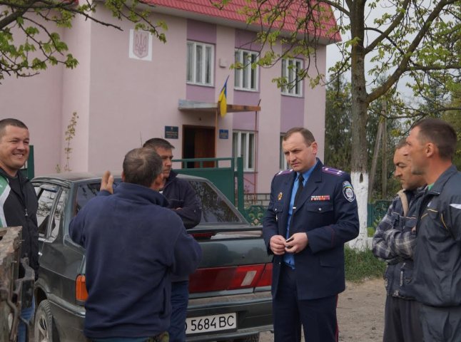 Начальник Іршавського райвідділу міліції зустрівся з мешканцями трьох населених пунктів району