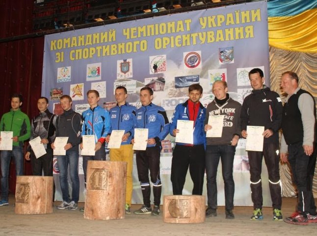 32 збірні команди з 19 регіонів країни з’їхалися до Рахова на чемпіонат України зі спортивного орієнтування