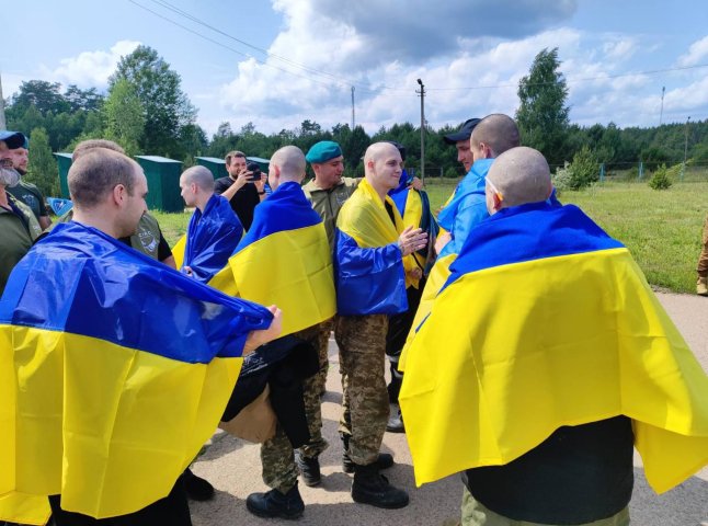 Стартував черговий обмін полоненими: повернуто поранених та молодих воїнів