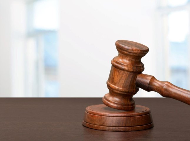 Закарпатець відсудив у міськради понад 50 тисяч грн за ДТП