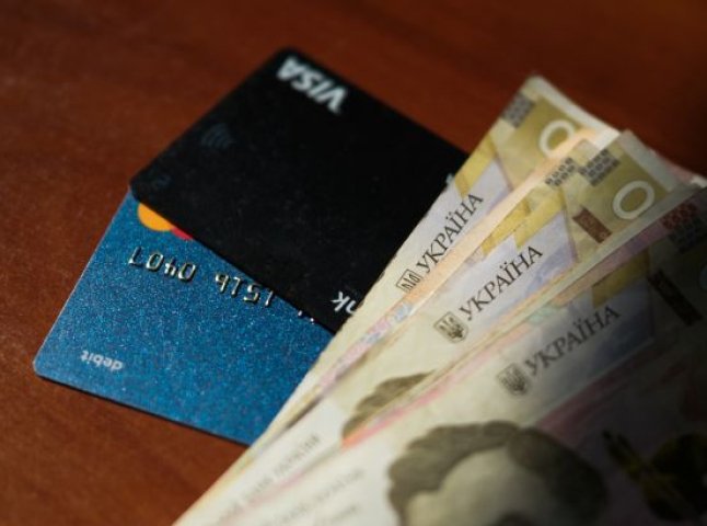 Один з банків пояснив, які будуть ліміти на карткові перекази з 1 червня Один з банків пояснив, які будуть ліміти на карткові перекази з 1 червня