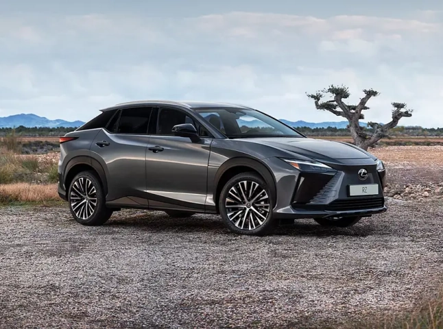 Lexus RZ: електрокросовер з акцентом на інновації та комфорт