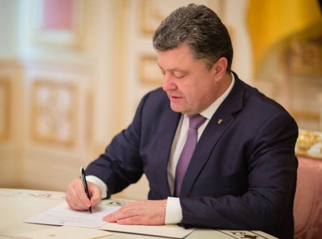 Порошенко підписав указ про часткову мобілізацію. Перший її етап стартує вже завтра