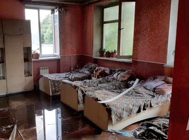 Пожежа у Сваляві: загорілось приміщення центру соціально-психологічної реабілітації дітей