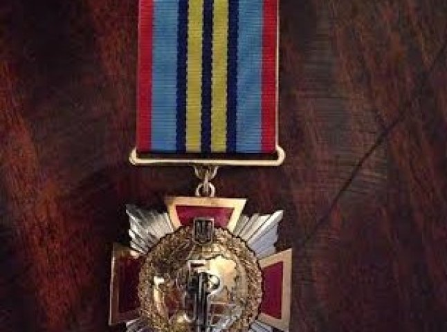 Загиблого закарпатського майора Віталія Постолакі посмертно нагородили медаллю розвідки (ФОТО)
