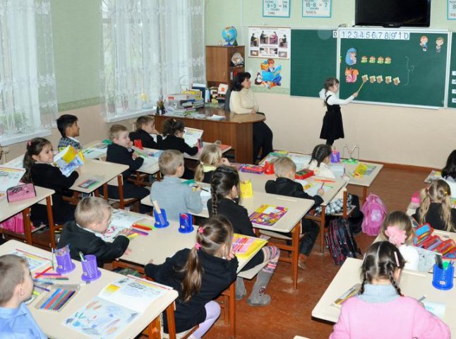 Для груп продовженого дня в Ужгороді не вистачає вчителів