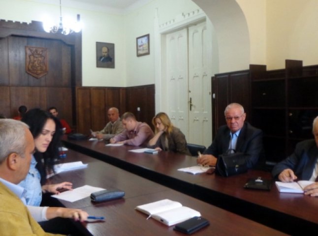 На засіданні Мукачівської міської виборчої комісії трапився скандал