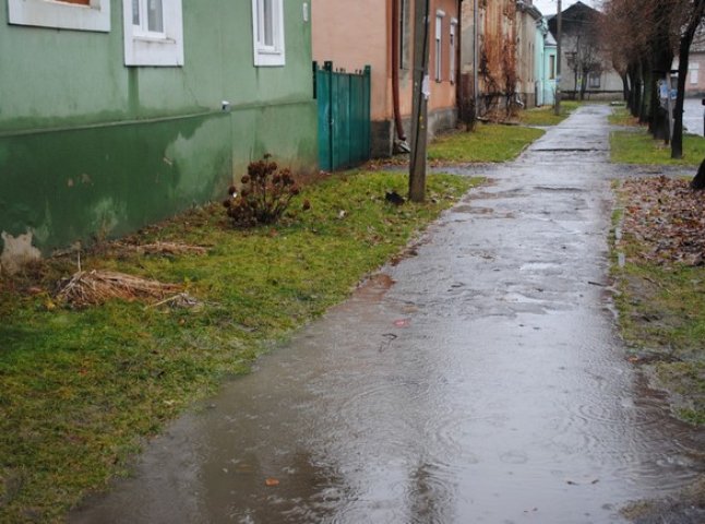 Мукачево потопає у воді (ФОТОРЕПОРТАЖ)