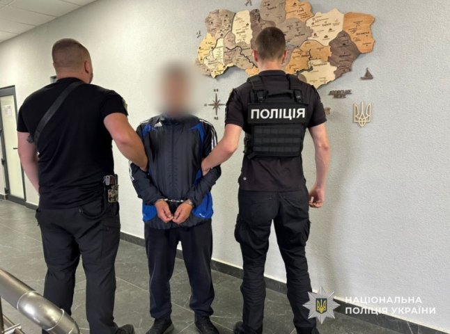 Поліція та СБУ затримали підозрюваного у підпалі церкви на Закарпатті
