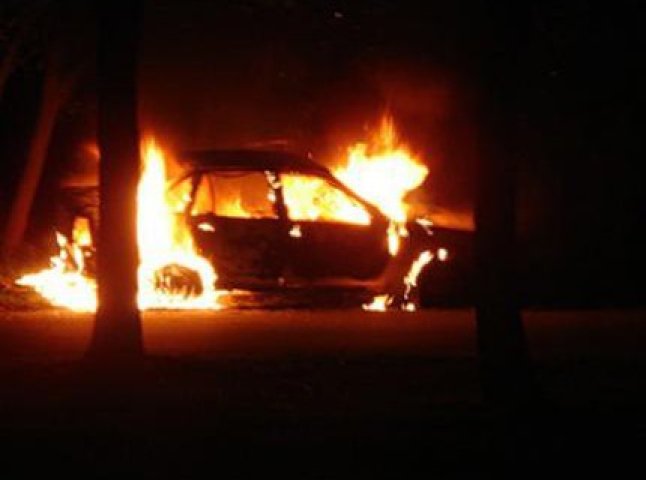 На Іршавщині вогонь знищив іномарку "Opel" на 50 тисяч гривень