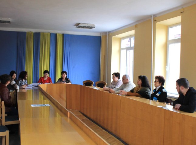 У Виноградівській РДА чергове засідання комісії з питань захисту прав дитини