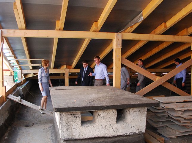 Найближчим часом у "ПАДІЮНі" завершать ремонт даху