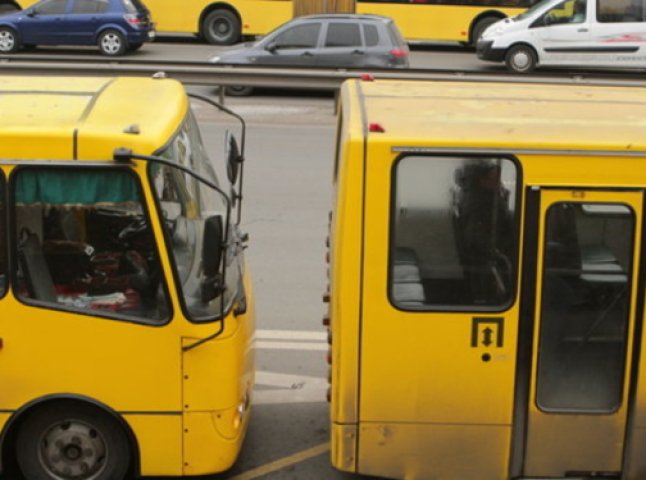 В Ужгороді перевізники хочуть підняти вартість проїзду в маршрутках