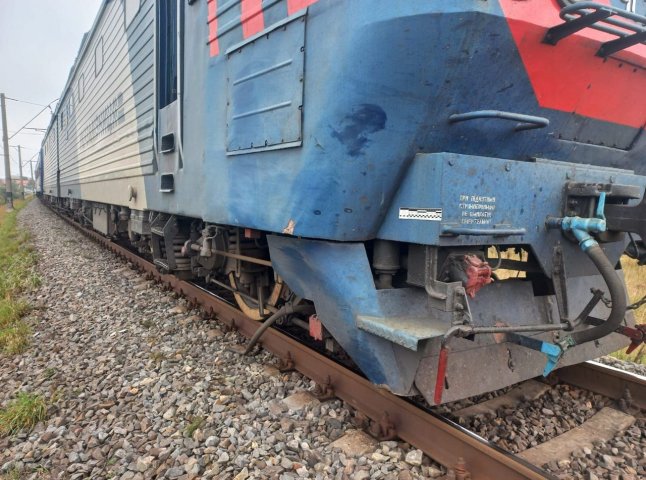Трагедія на колії: потяг «Запоріжжя-Ужгород» наїхав на чоловіка