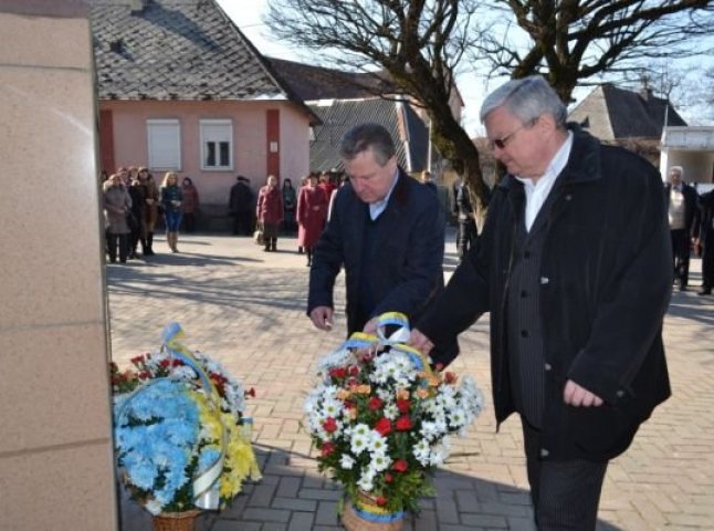 На Тячівщині вшанували 201-шу річницю Тараса Шевченка (ФОТО)