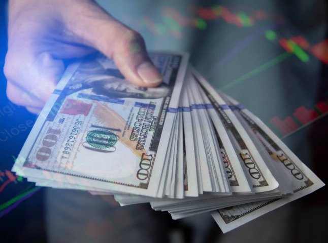 Банкір озвучив прогноз, до якого курсу долара готуватись Банкір озвучив прогноз, до якого курсу долара готуватись