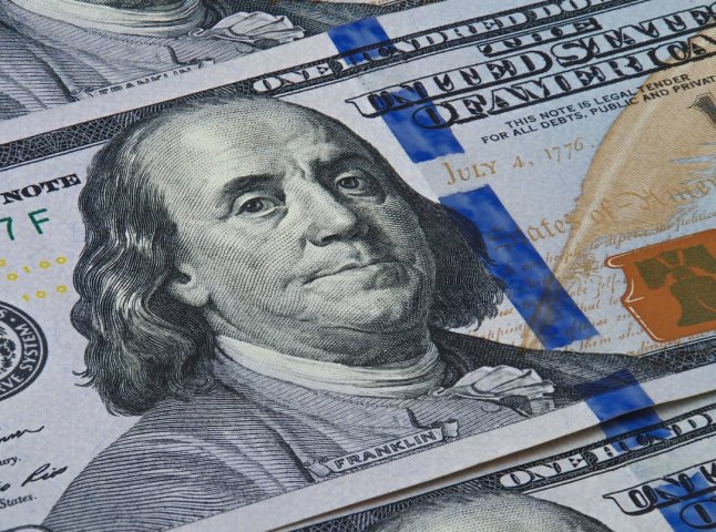 Коли випустять нові 50 та 100 доларів США: названо роки оновлення банкнот