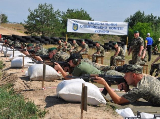 Мукачівські прикордонники стали першими на всеукраїнському чемпіонаті зі стрільби 