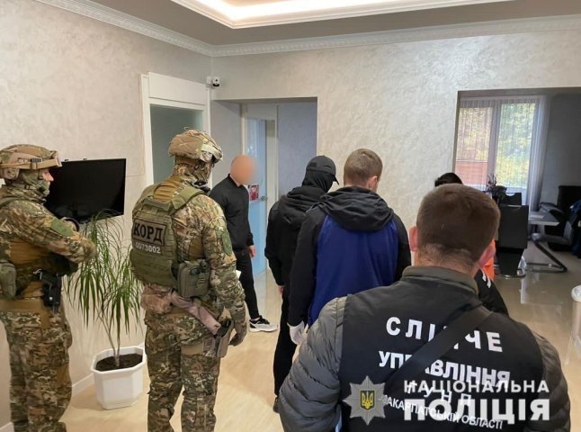 У Мукачеві обрано запобіжні заходи підозрюваним у наркоторгівлі