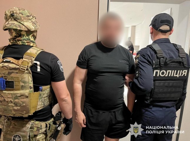 Аферисти продали десять квартир: у поліції розповіли про схему, яка діяла в Ужгороді Аферисти продали десять квартир: у поліції розповіли про схему, яка діяла в Ужгороді
