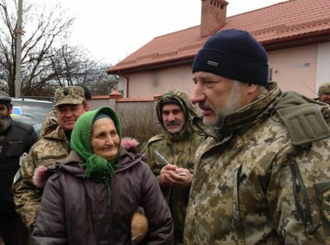 Глава Донеччини Павло Жебрівський зустрівся з бійцями 128-ої бригади