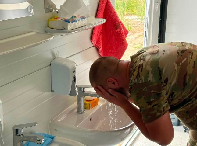 Закарпатські військові отримали інфраструктурну допомогу від угорських благодійників