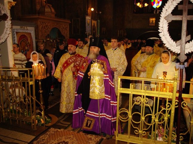 Вчора в монастирі Феодор молився з двадцятьма священниками за святителя Миколая (ФОТО)