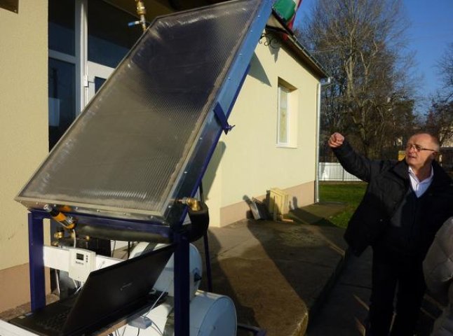 На Ужгородщині відкрили першу сільську майстерню з виготовлення сонячних колекторів