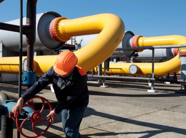 Постачання газу з Угорщини в Україну впало на майже 80%