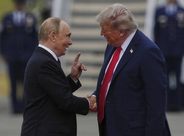 Трамп повідомив, що зустрінеться з путіним в Угорщині Трамп повідомив, що зустрінеться з путіним в Угорщині
