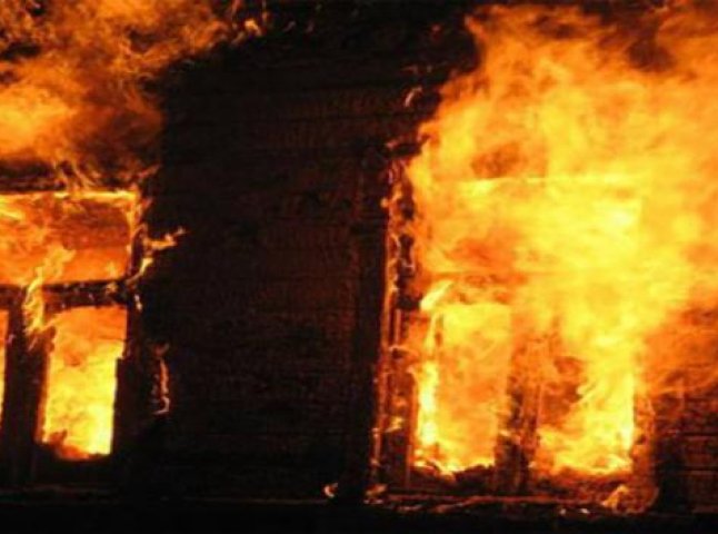 Односельці намагались знайти жінку у палаючій будівлі: подробиці трагедії на Хустщині