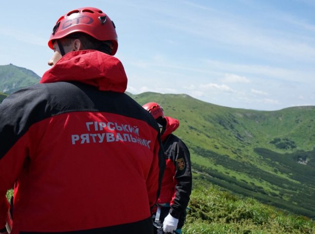 У горах рятували двох туристів, яким стало зле під час походу У горах рятували двох туристів, яким стало зле під час походу