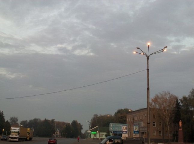 Вдень в Ужгороді можна буде побачити ввімкненим вуличне освітлення