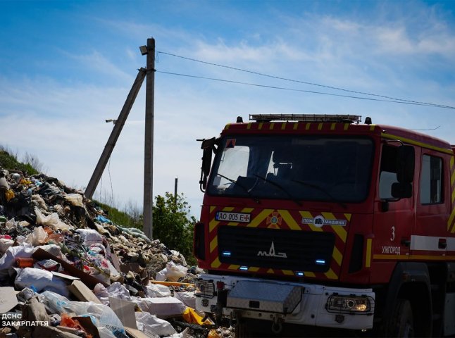 Пожежники Ужгородщини двічі за вечір виїжджали на одну локацію