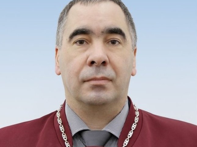 Суддя КС Василь Лемак виступив проти скандального рішення, яке обурило українців