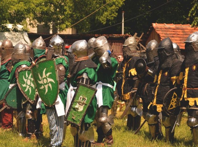 У Чинадієві проходить лицарський фестиваль "Срібний Татош"