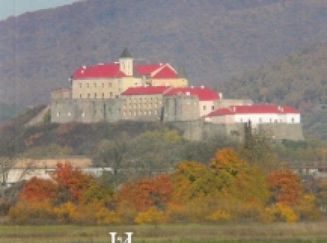 У місті над Латорицею презентували Історію Мукачівського замку