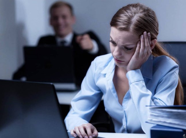 На роботі почнуться перевірки з 1 жовтня: за яке порушення прийде інспекція На роботі почнуться перевірки з 1 жовтня: за яке порушення прийде інспекція