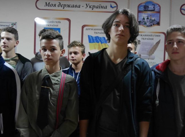 В Ужгороді для старшокласників відкрили Центр допризовної підготовки