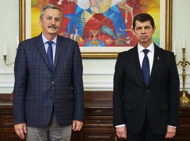 МЗС запросило посла Угорщини через «недружні заяви» МЗС запросило посла Угорщини через «недружні заяви»