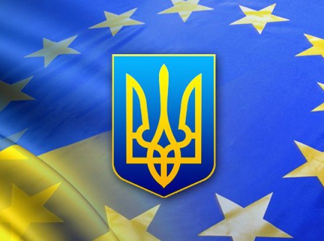 Угоду про асоціацію України з ЄС Рада розгляне відразу після внесення її президентом у парламент