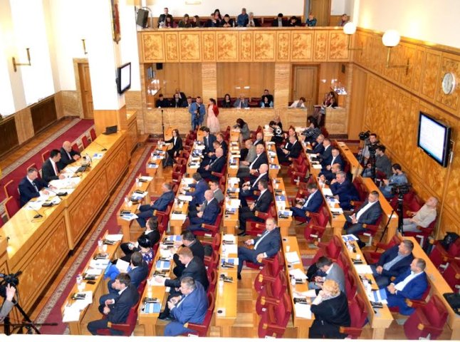 Поіменне голосування закарпатських депутатів за перспективний план
