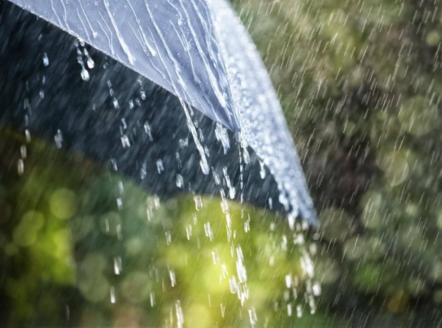 На Закарпатті очікують сильні дощі: оголошено штормове попередження