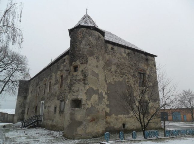 На День Святого Миколая у замку "Сент-Міклош" відбудеться ціла низка мистецьких заходів