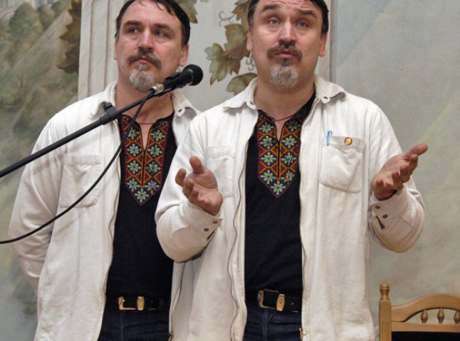 Письменники Брати Капранови презентують в Ужгороді свою нову музичну програму Дзен.ua