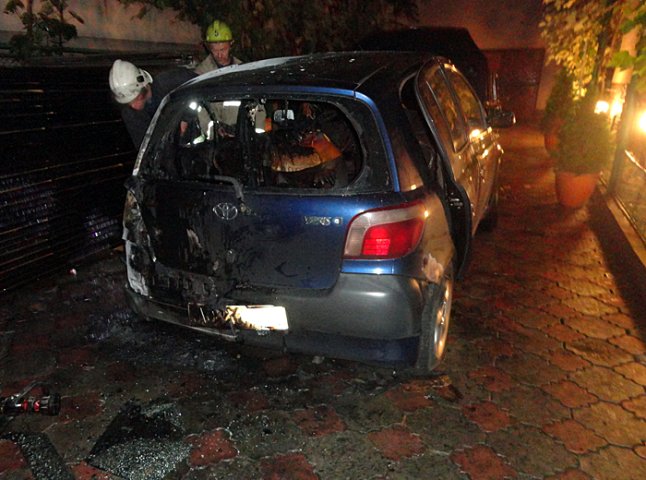 В ніч на 26 червня в Іршаві майже вщент вигорів легковий автомобіль
